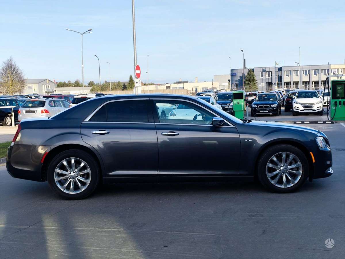 Chrysler 300, 3.6 l., Седан
