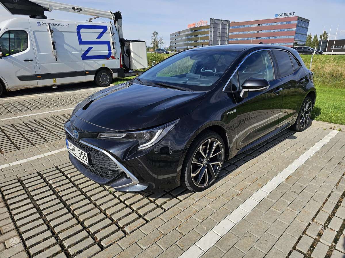 Toyota Corolla - 1