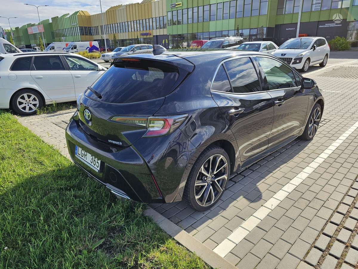 Toyota Corolla - 5