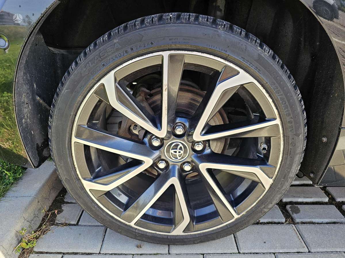 Toyota Corolla - 11