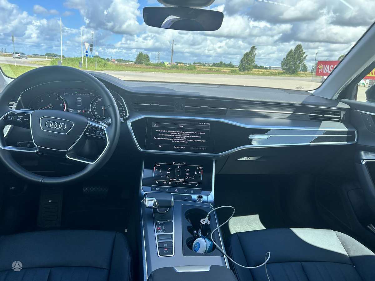 Audi A6, 2.0 l., Седан