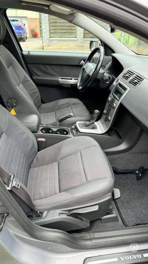 Volvo S40, 2.0 l., Седан