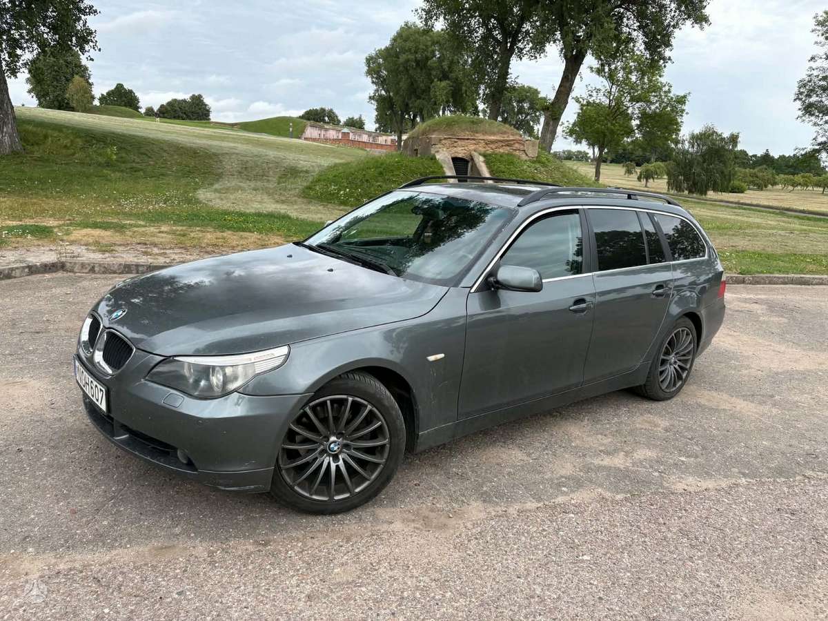 BMW 525, 2.5 l., wagon
