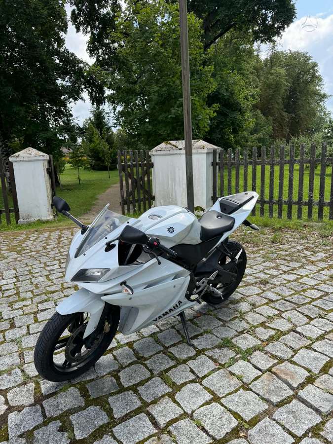 Yamaha YZF 125cc, superbikes