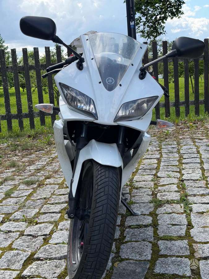 Yamaha YZF 125cc, superbikes
