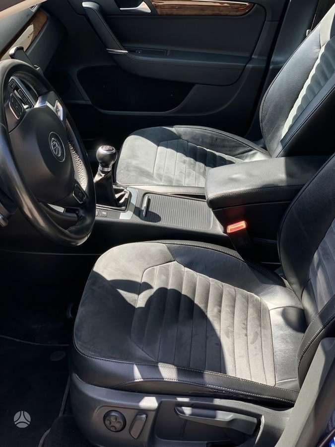 Volkswagen Passat - 7