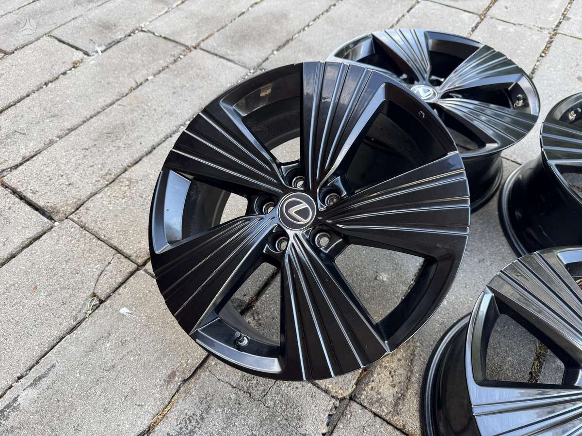 Lexus, lengvojo lydinio, R18