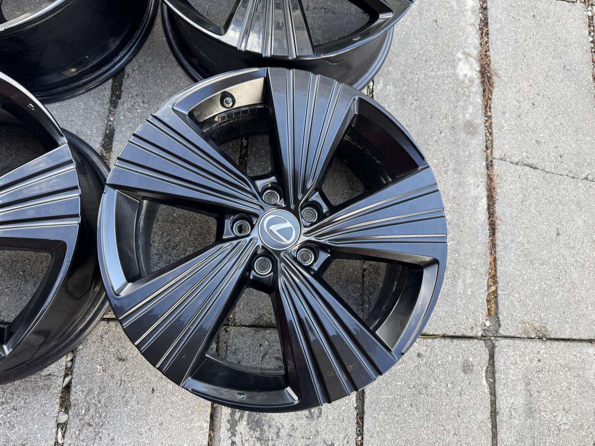 Lexus, lengvojo lydinio, R18