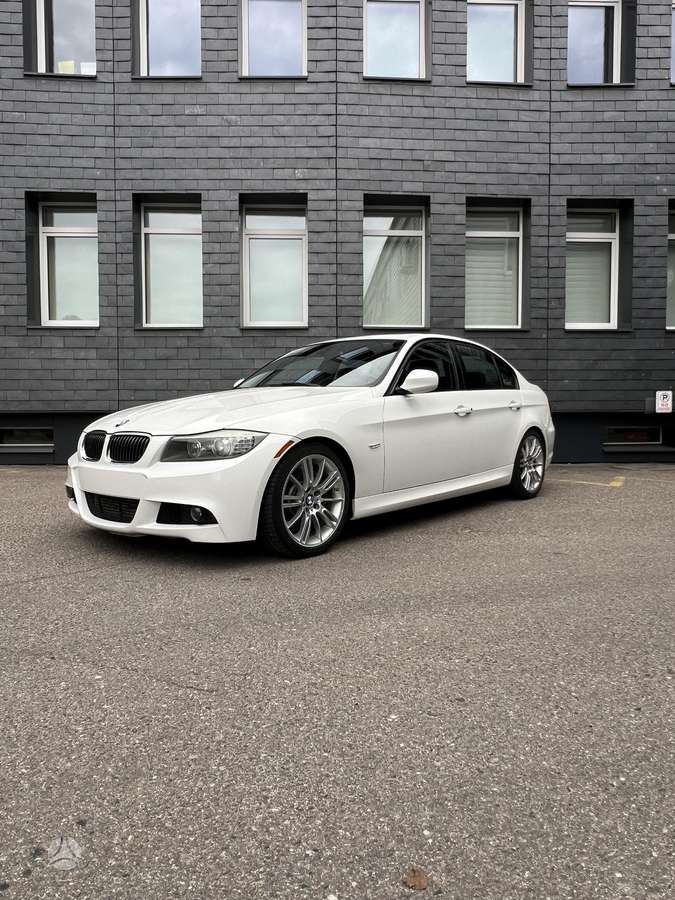 BMW 335, 3.0 l., Седан