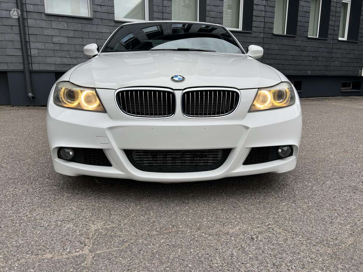 BMW 335, 3.0 l., Седан