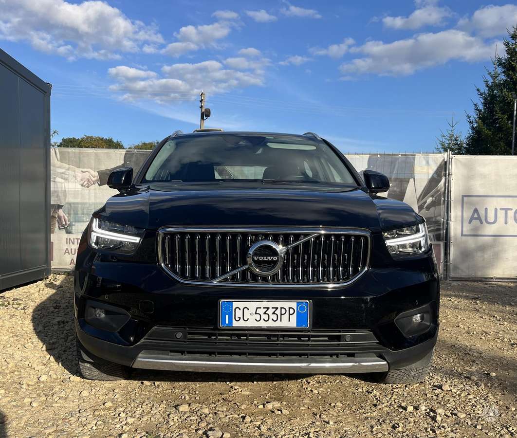 Volvo XC40 - 1