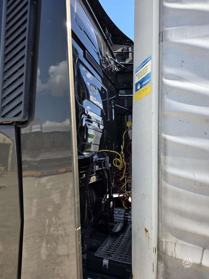 Renault T 460 High Cab, 2 miegamosios vietos