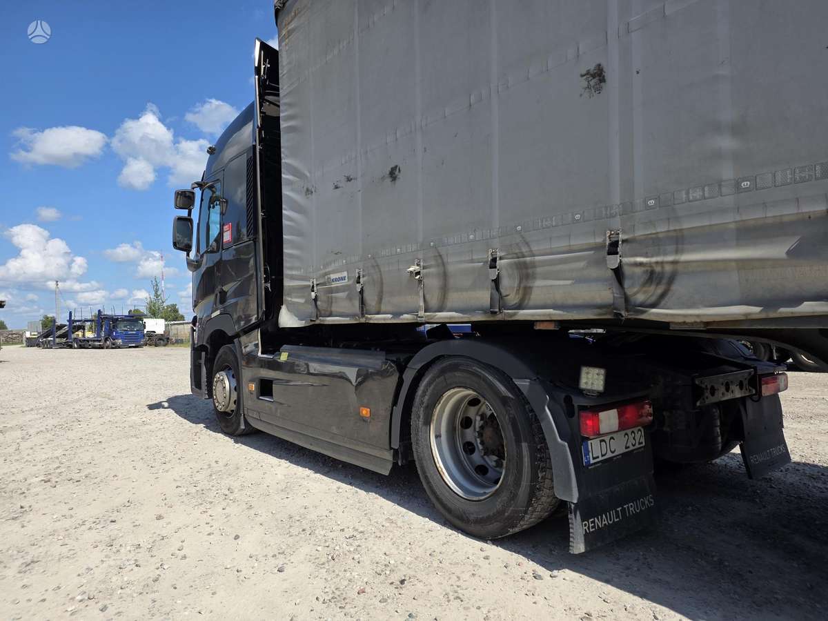 Renault T 460 High Cab, 2 miegamosios vietos