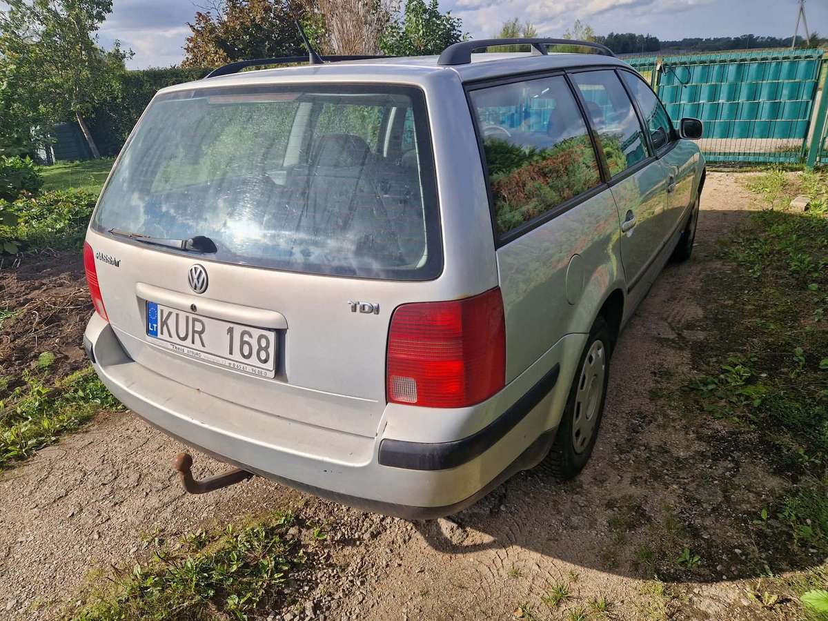 Volkswagen Passat - 3