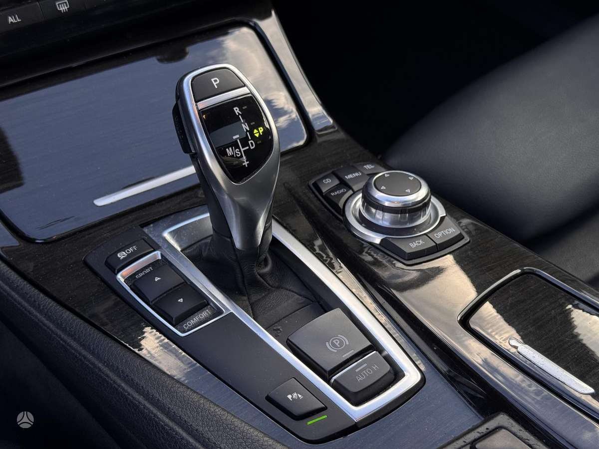 BMW 535, 3.0 l., Седан