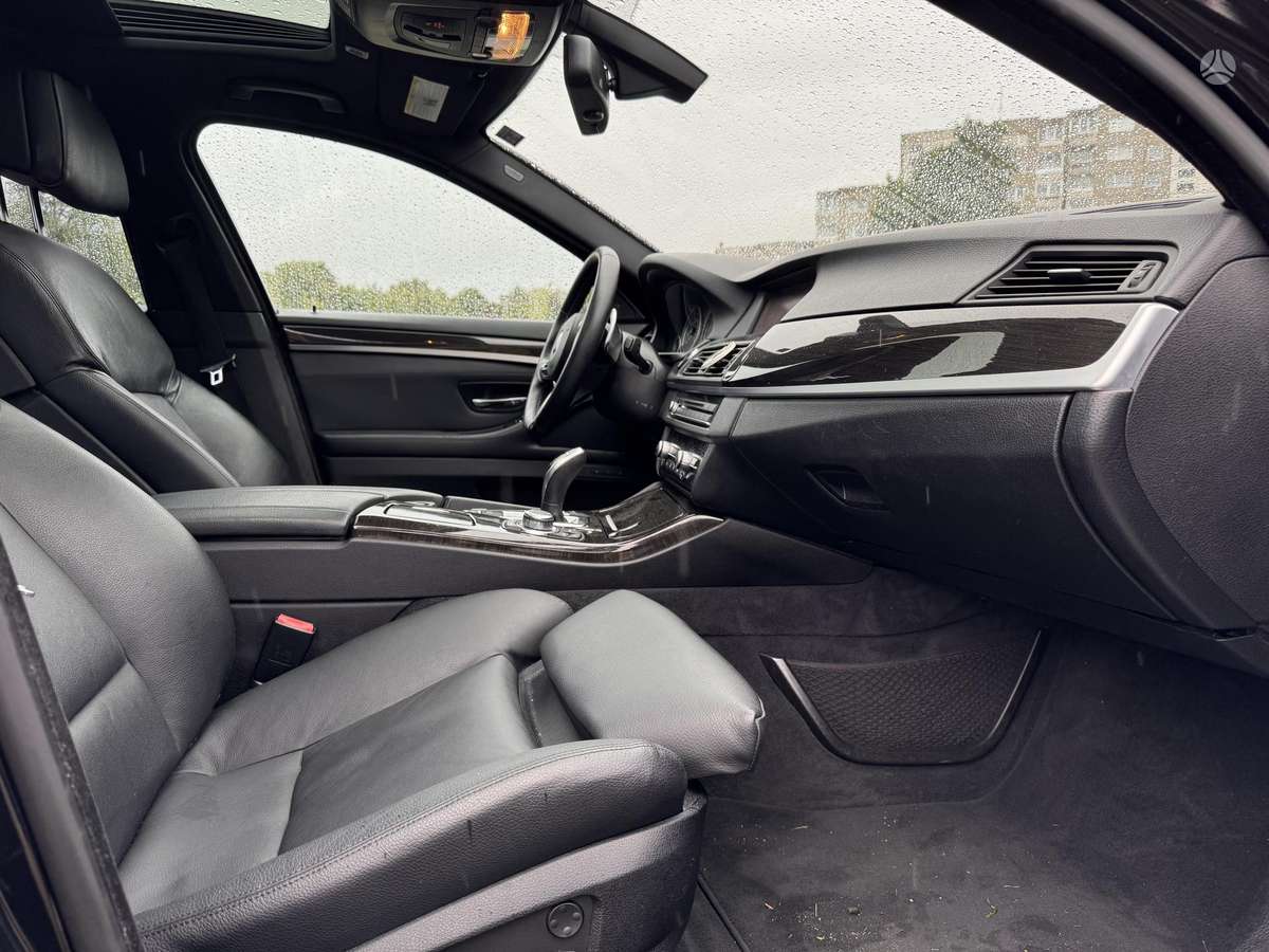 BMW 535, 3.0 l., Седан