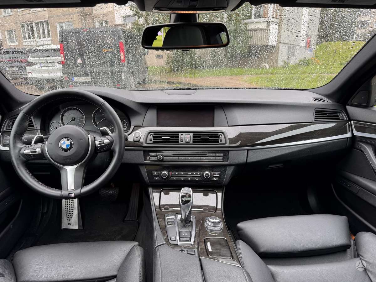 BMW 535, 3.0 l., Седан