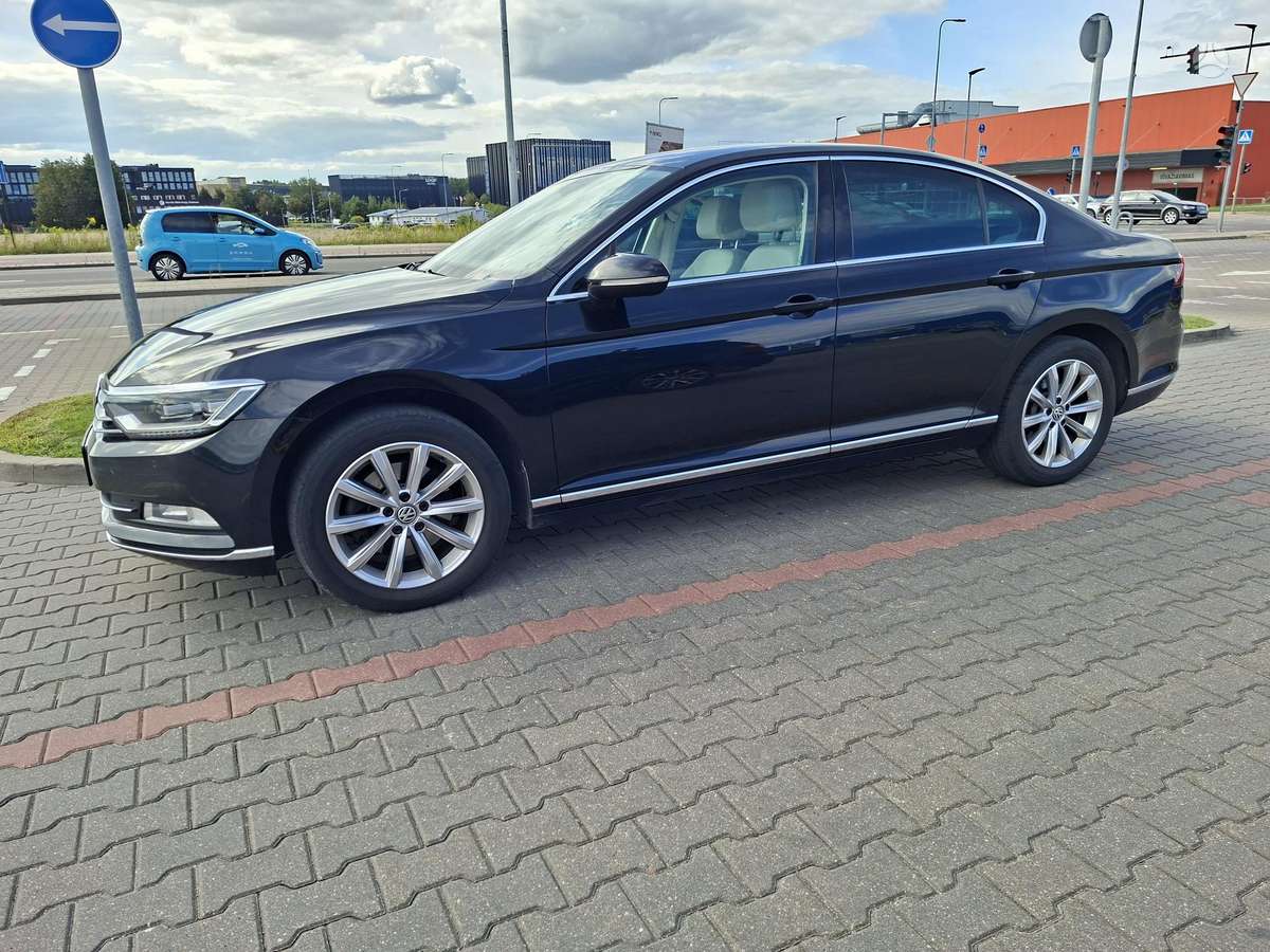 Volkswagen Passat - 3