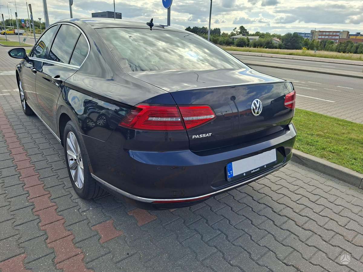 Volkswagen Passat - 5