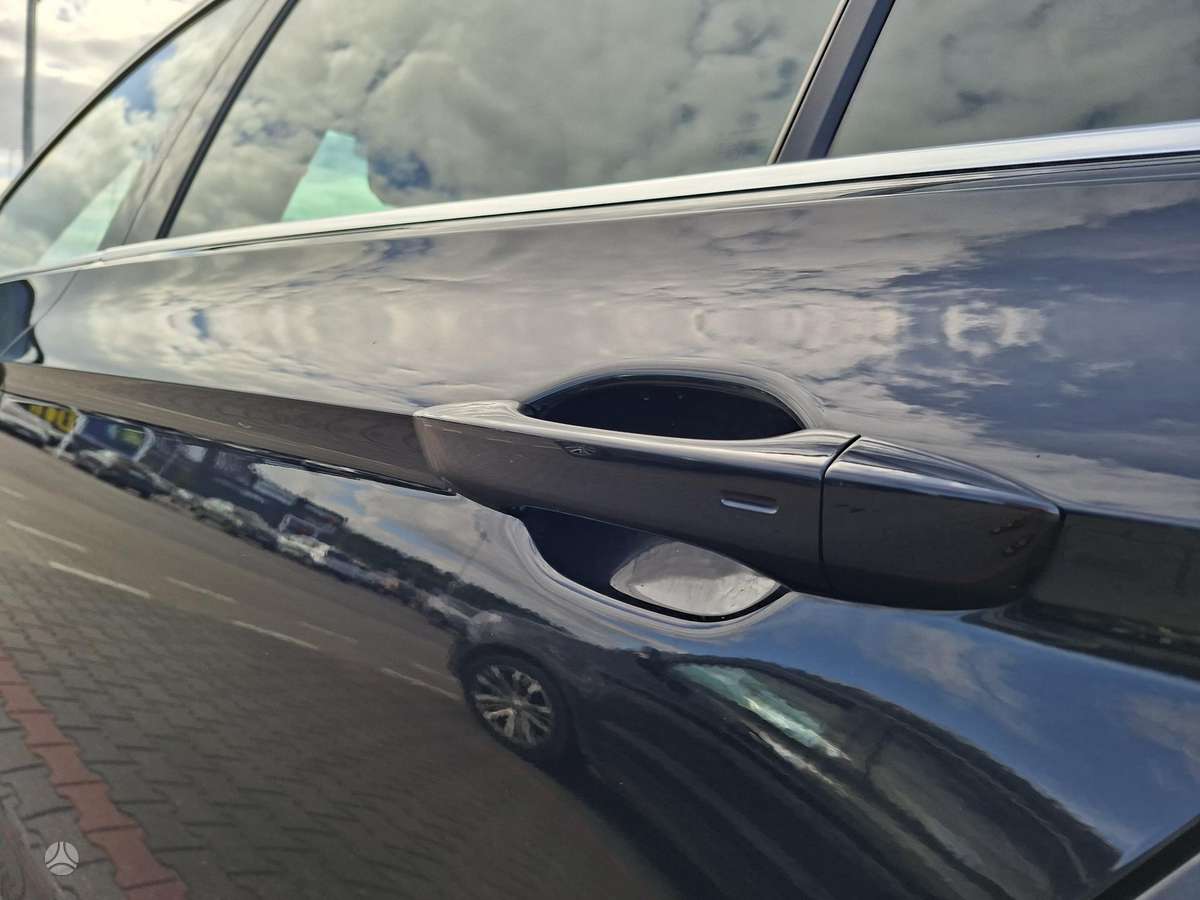 Volkswagen Passat - 6