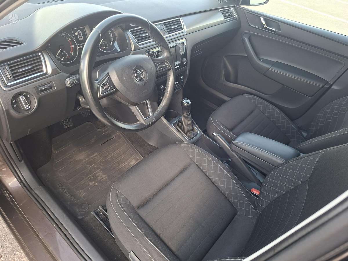 Skoda Rapid, 1.2 l., Хэтчбек