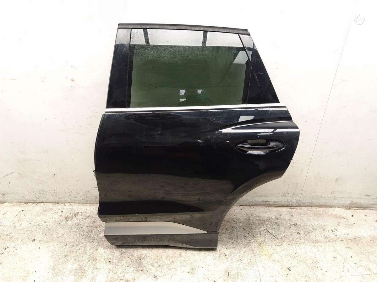 Audi Q4 e-tron doors