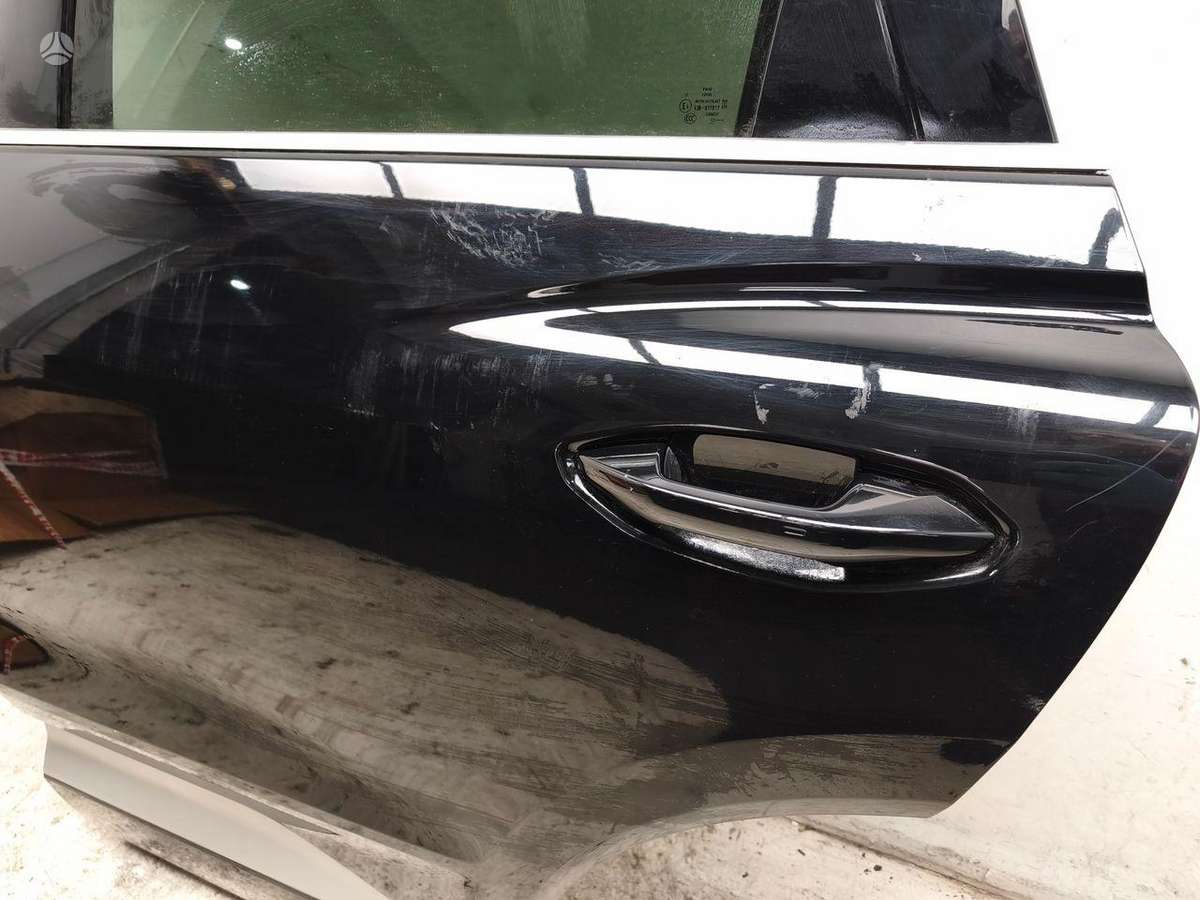 Audi Q4 e-tron doors