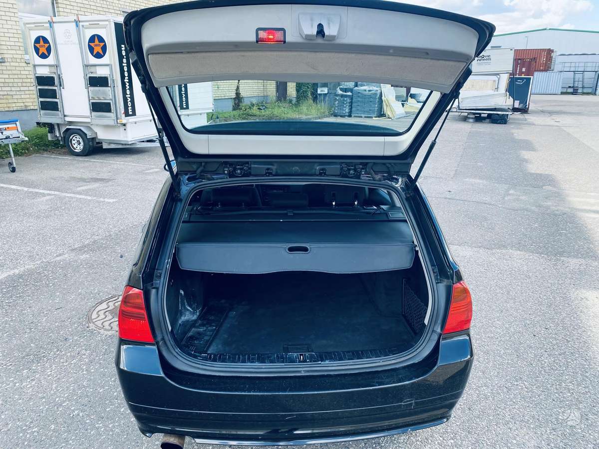BMW 320, 2.0 l., universalas