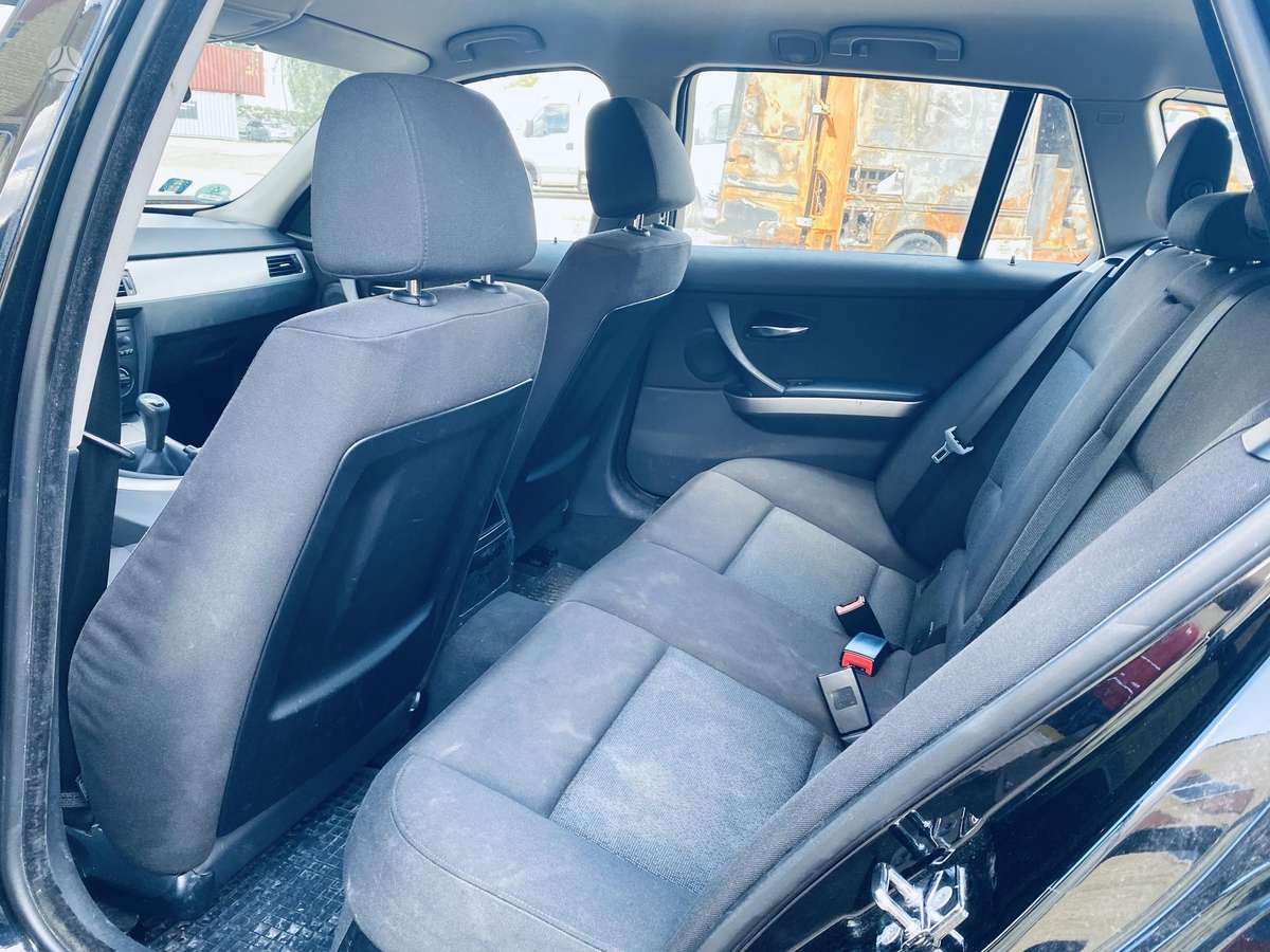BMW 320, 2.0 l., universalas