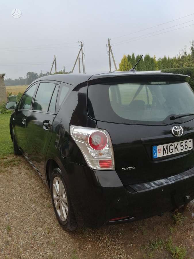 Toyota Verso, 2.0 l., Минивэн
