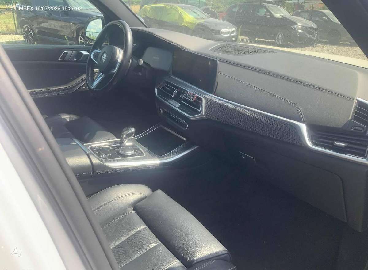 BMW X5, 3.0 l., off-road / crossover