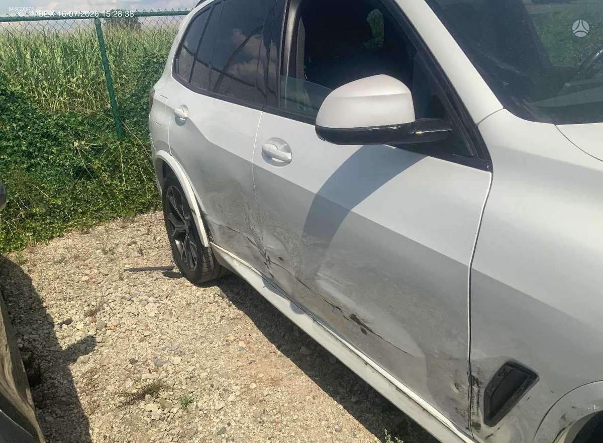 BMW X5, 3.0 l., off-road / crossover