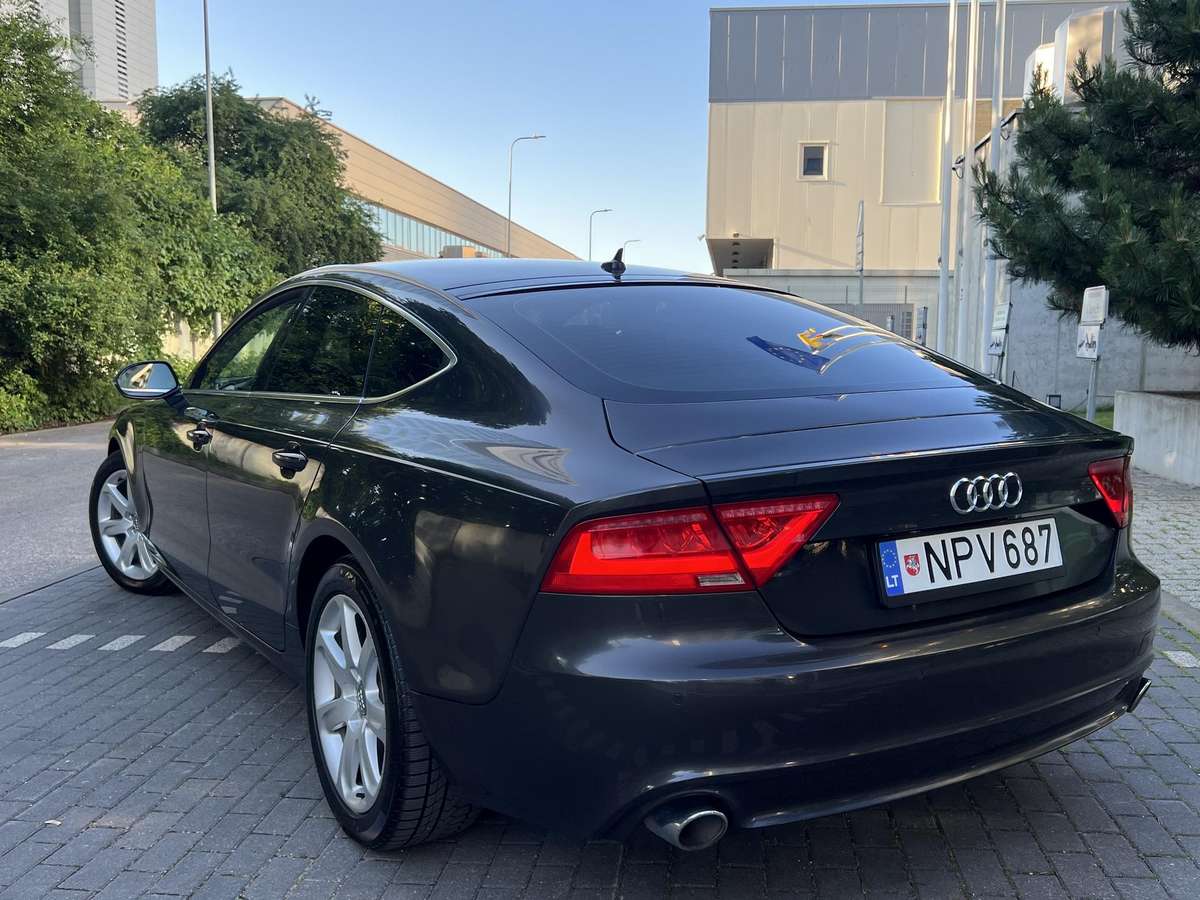 Audi A7, 3.0 l., Седан