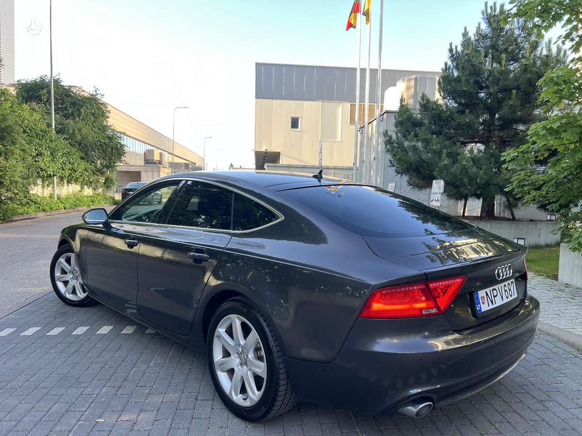 Audi A7, 3.0 l., Седан