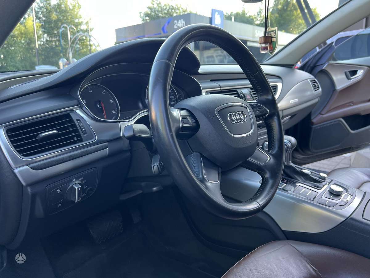 Audi A7, 3.0 l., Седан