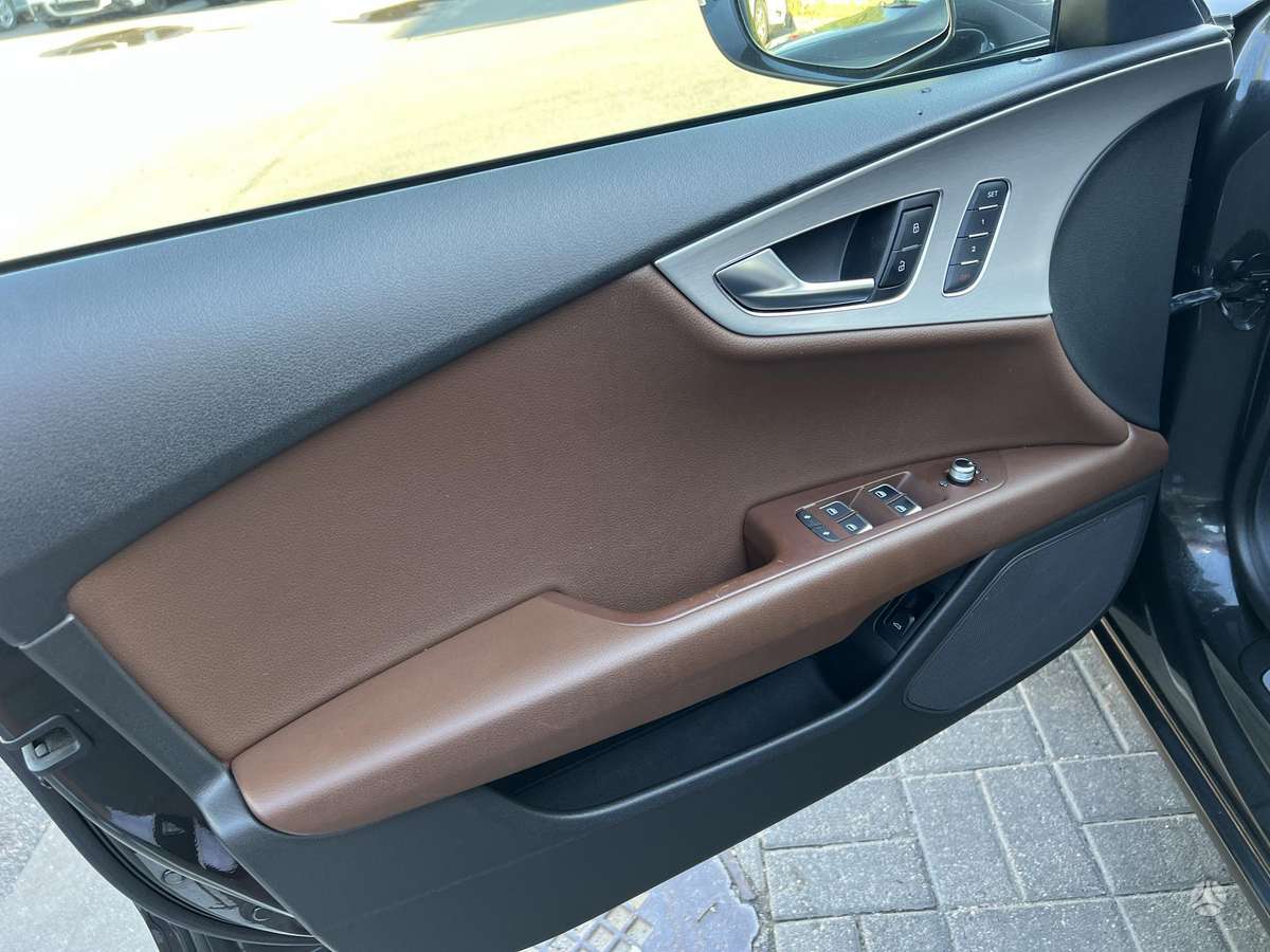 Audi A7, 3.0 l., Седан