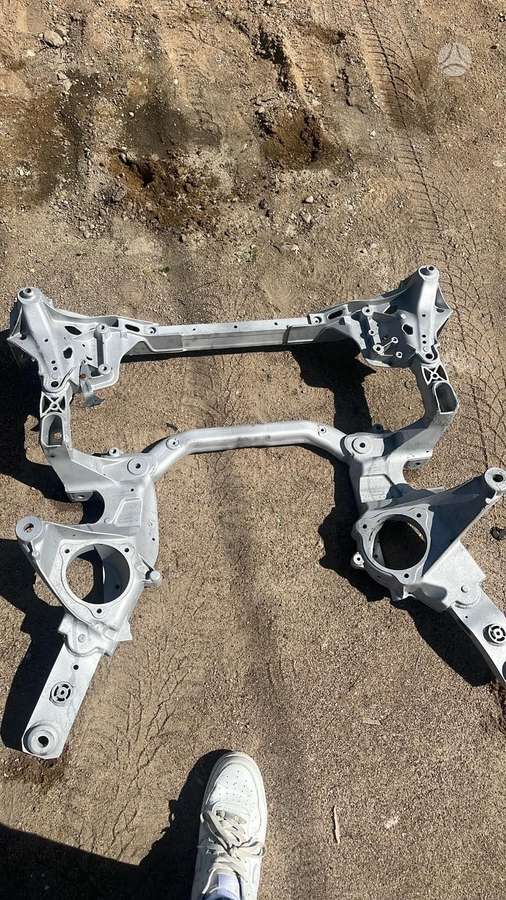 BMW 5 serija chassis parts