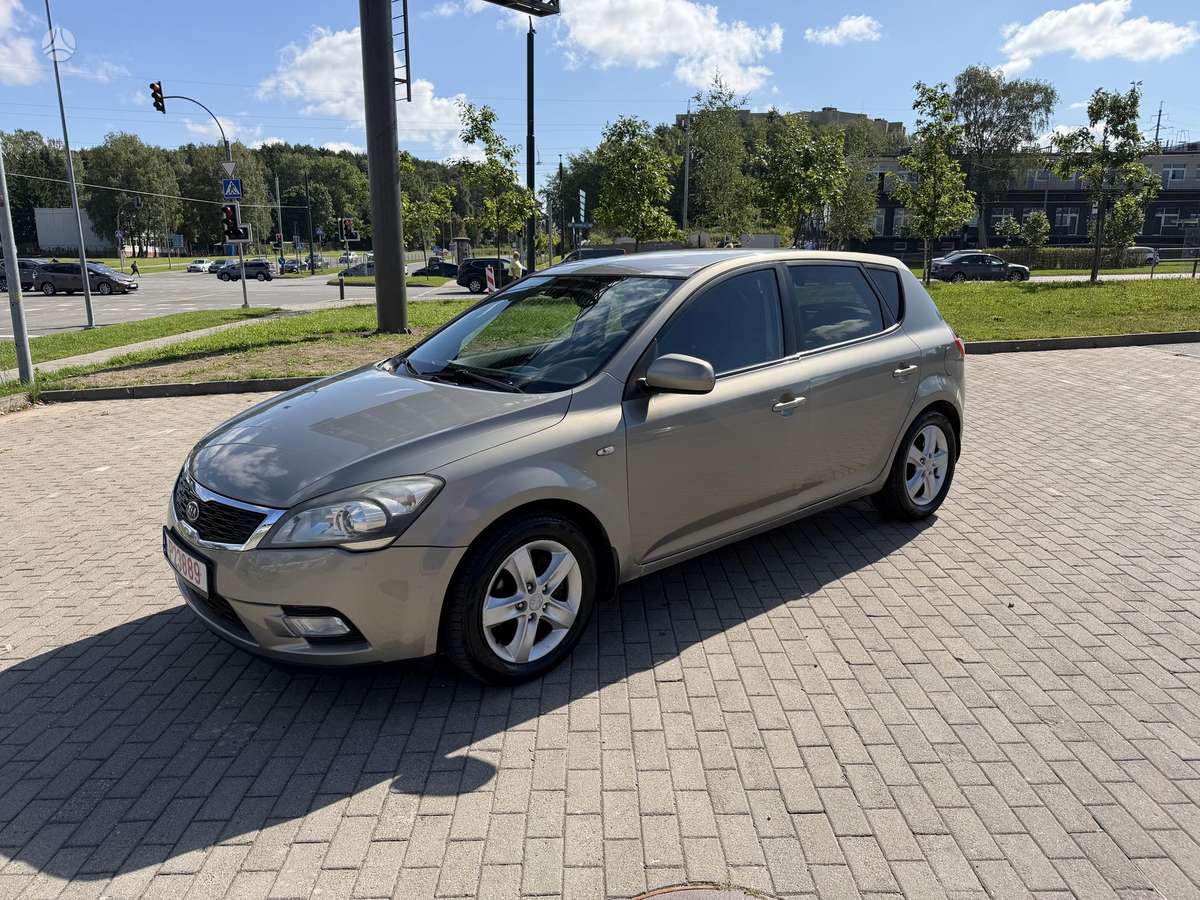 Kia Ceed, 1.6 l., Хэтчбек