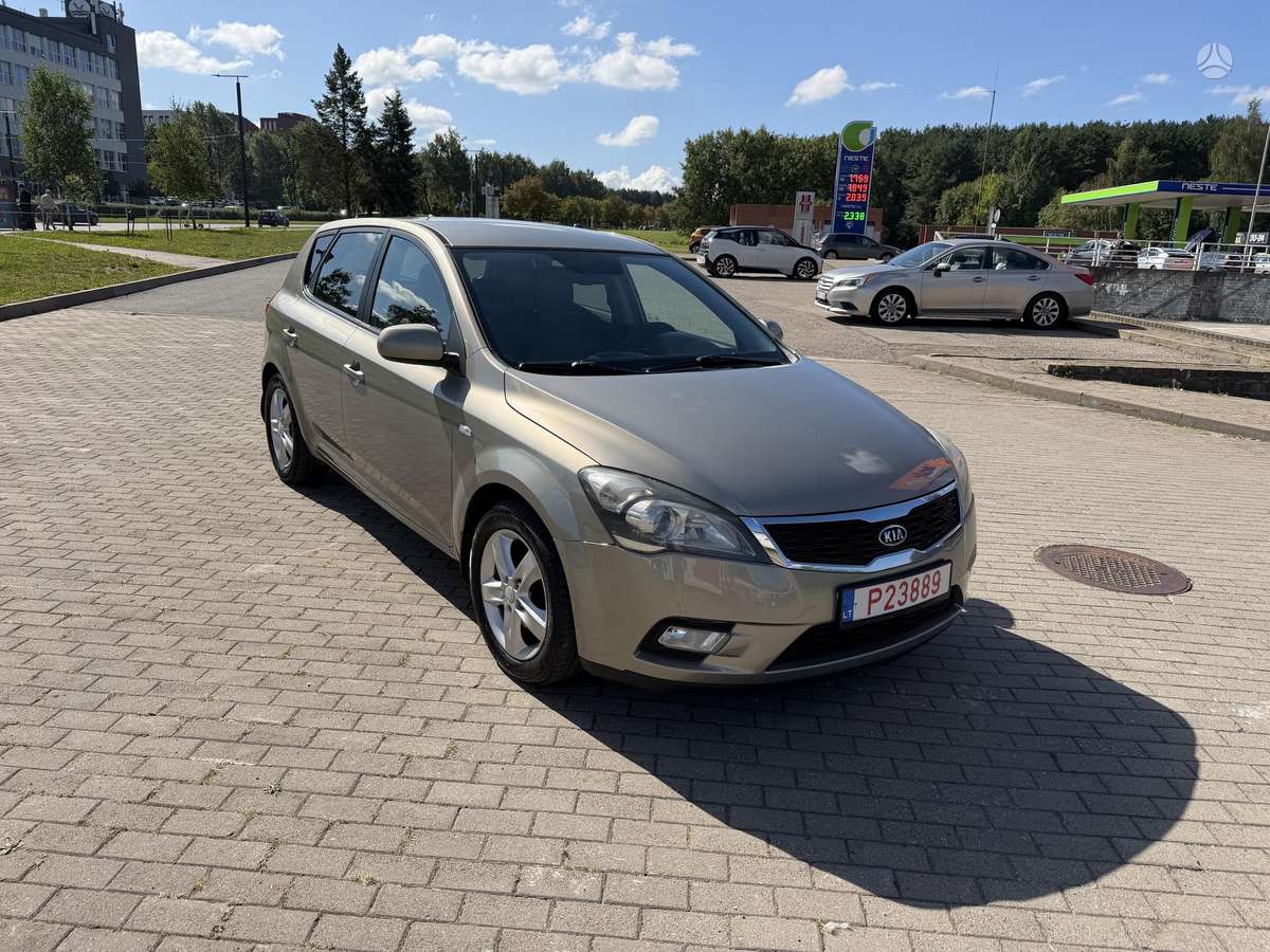 Kia Ceed, 1.6 l., Хэтчбек