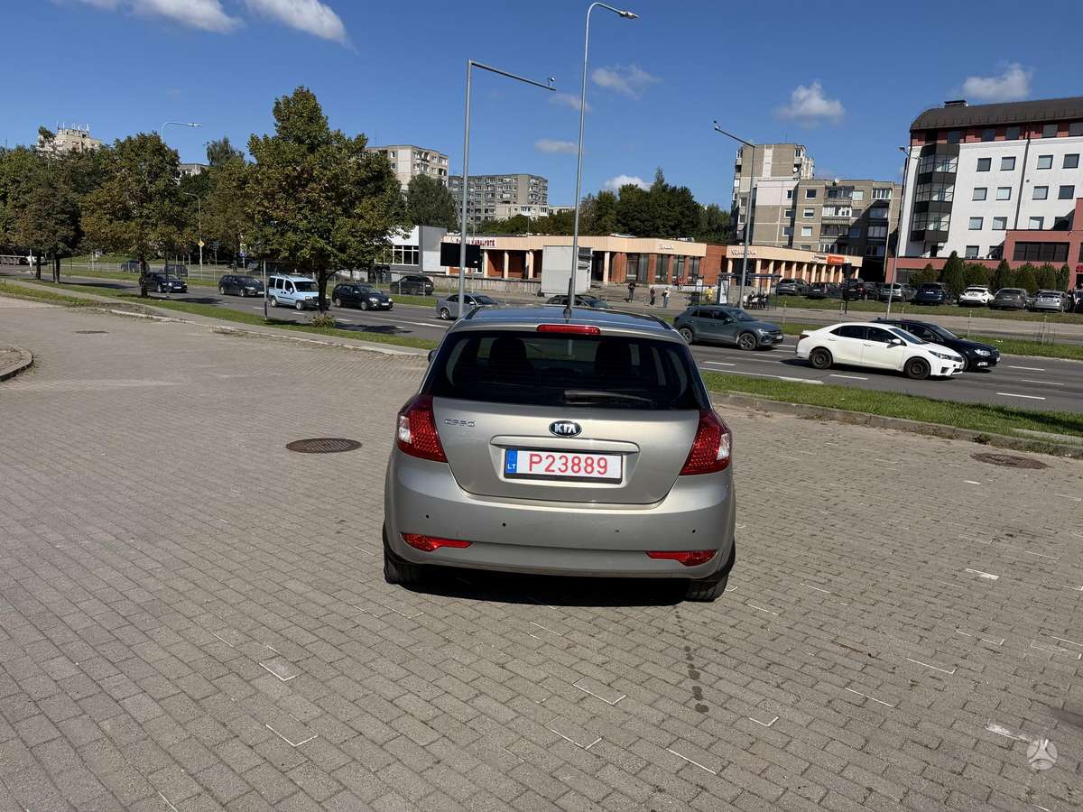 Kia Ceed, 1.6 l., Хэтчбек
