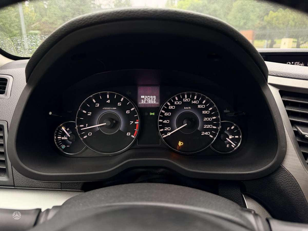 Subaru Legacy, 2.0 l., Седан