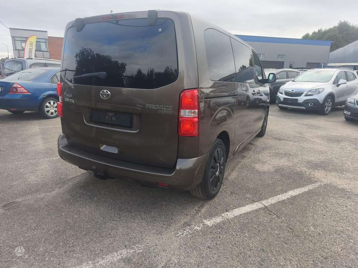Toyota Proace Verso - 2