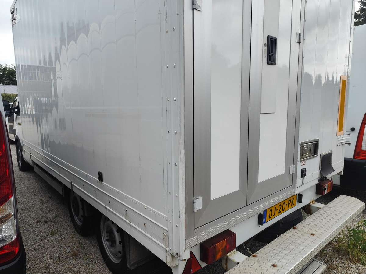 Renault Master, isothermal trucks