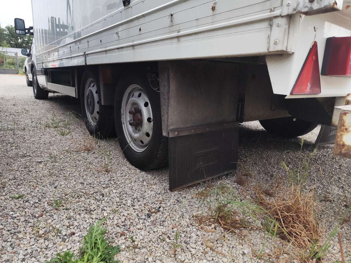 Renault Master, isothermal trucks