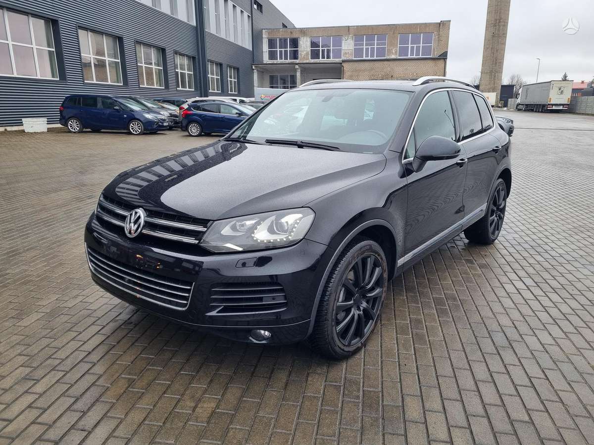 Volkswagen Touareg - 2