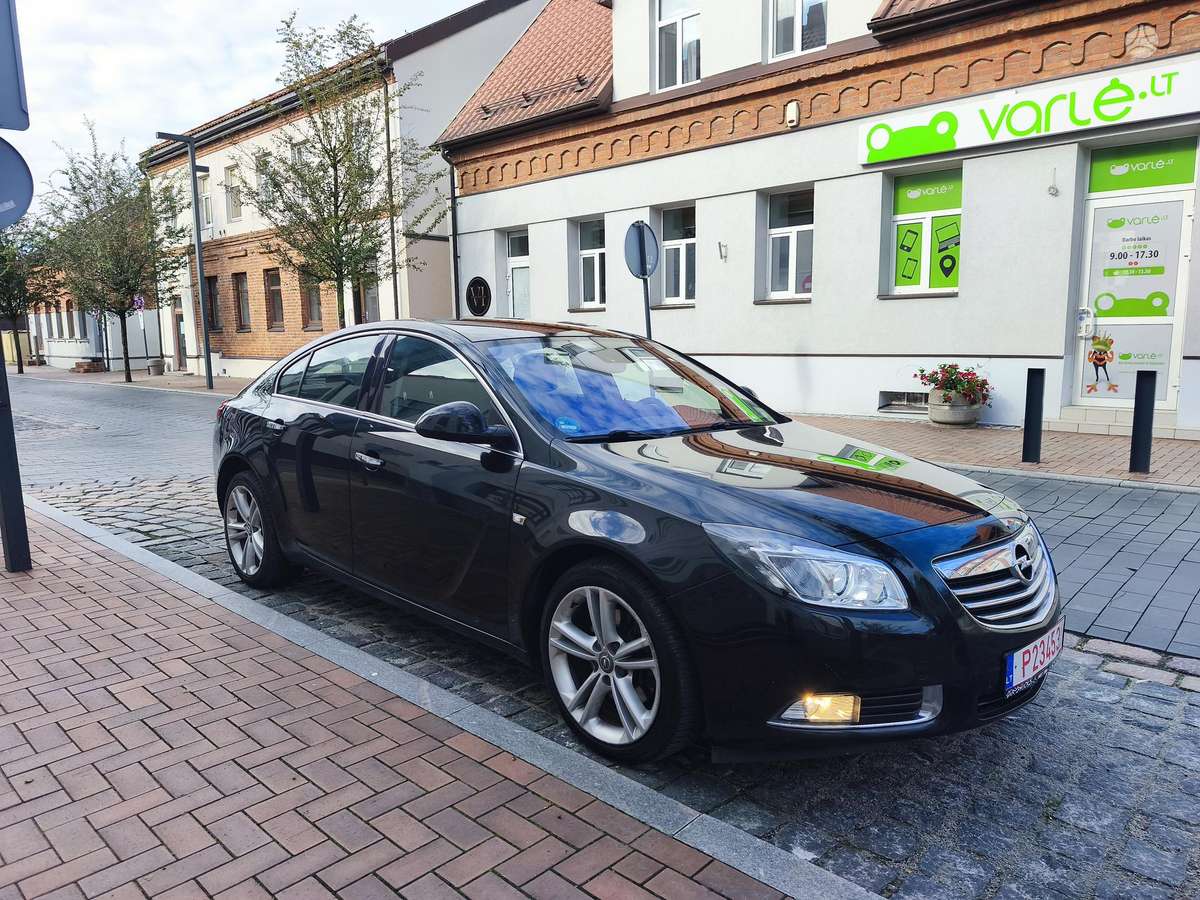 Opel Insignia, 2.0 l., hatchback