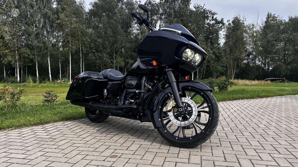 Harley-Davidson Road Glide 1868cc, choppers / cruisers / custom