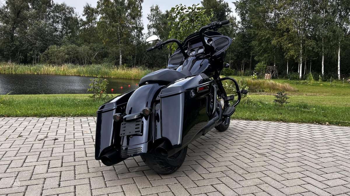 Harley-Davidson Road Glide 1868cc, choppers / cruisers / custom