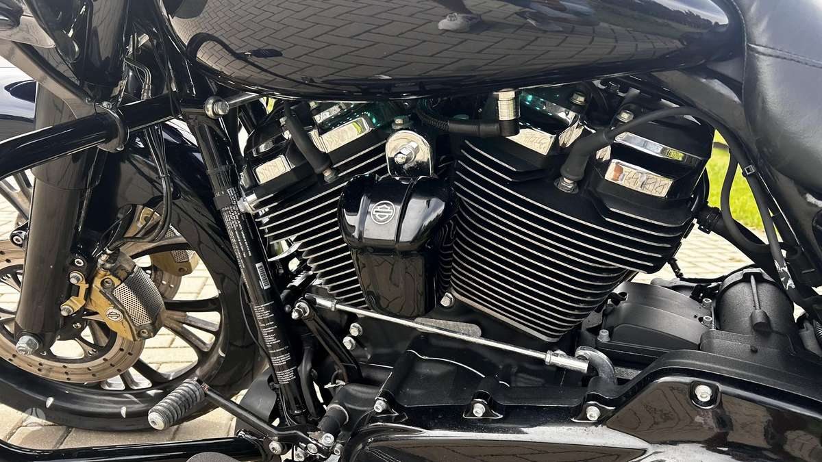 Harley-Davidson Road Glide 1868cc, choppers / cruisers / custom