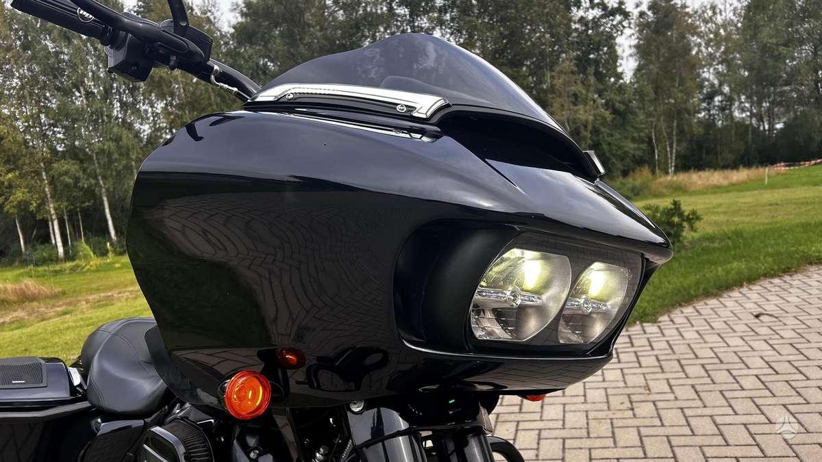 Harley-Davidson Road Glide 1868cc, choppers / cruisers / custom